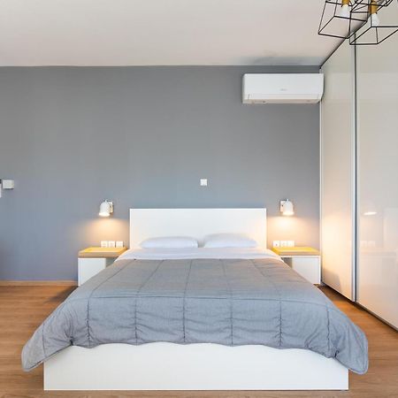 Boutique Studios Near Airport 帕利尼 外观 照片