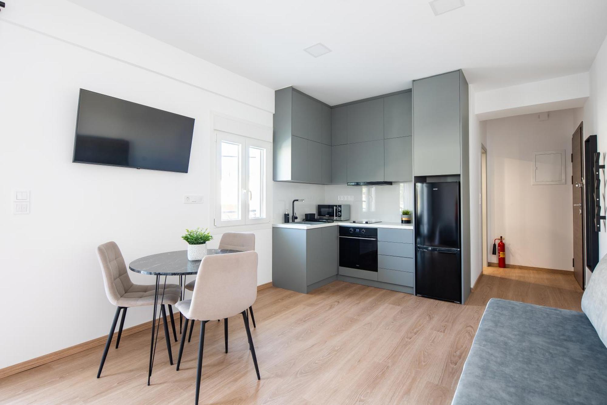 Boutique Studios Near Airport 帕利尼 外观 照片