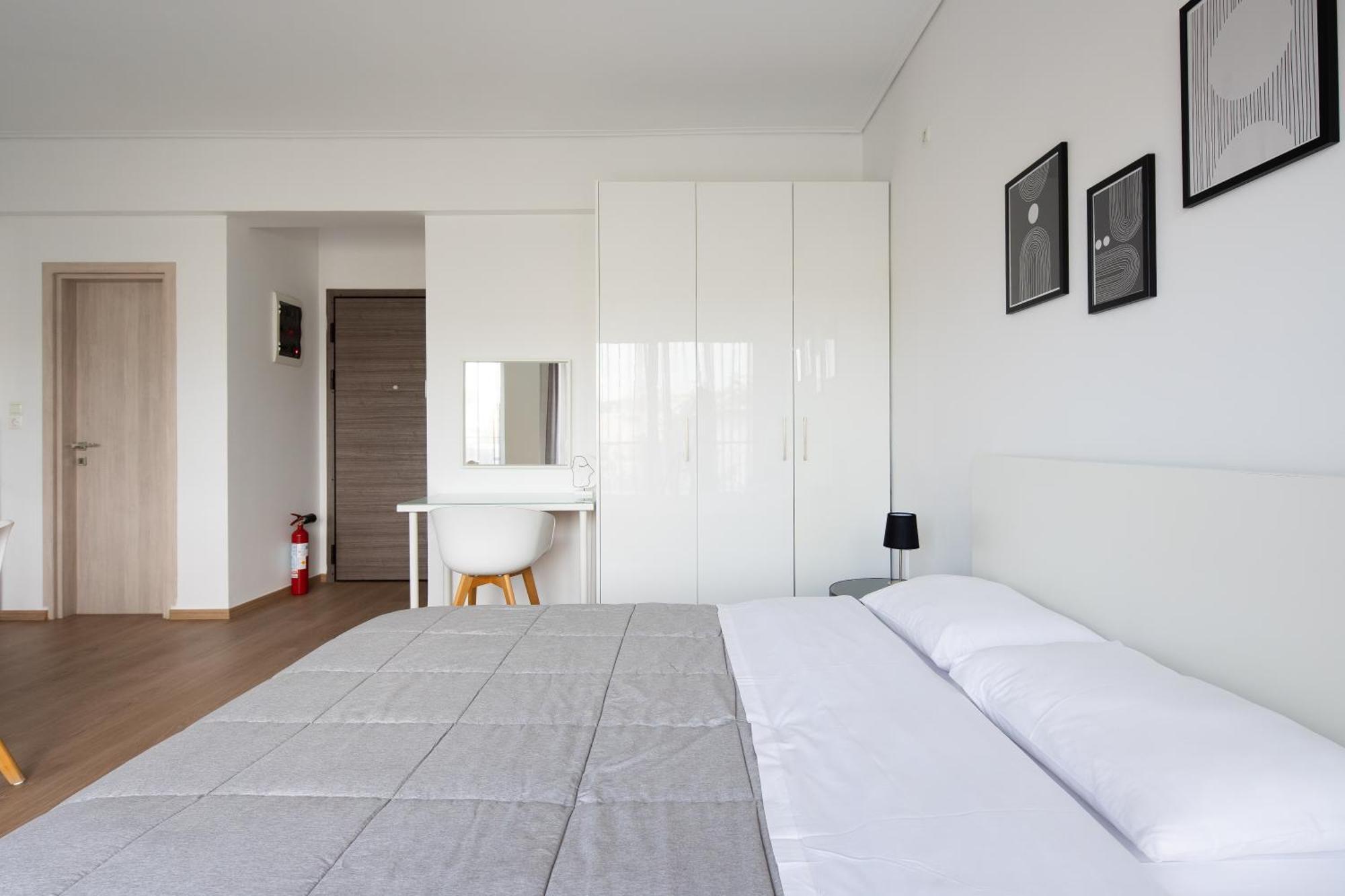 Boutique Studios Near Airport 帕利尼 外观 照片
