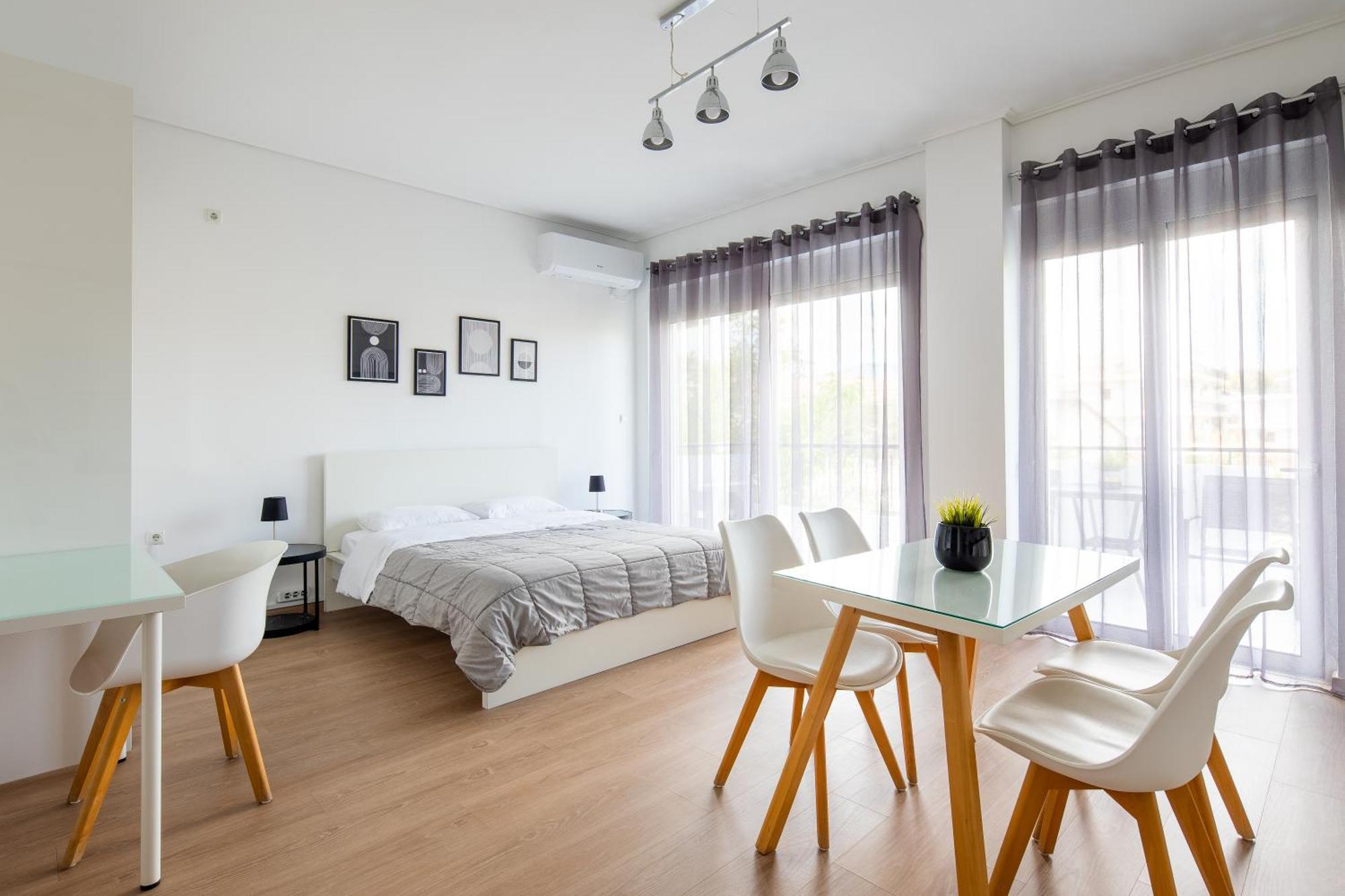 Boutique Studios Near Airport 帕利尼 外观 照片