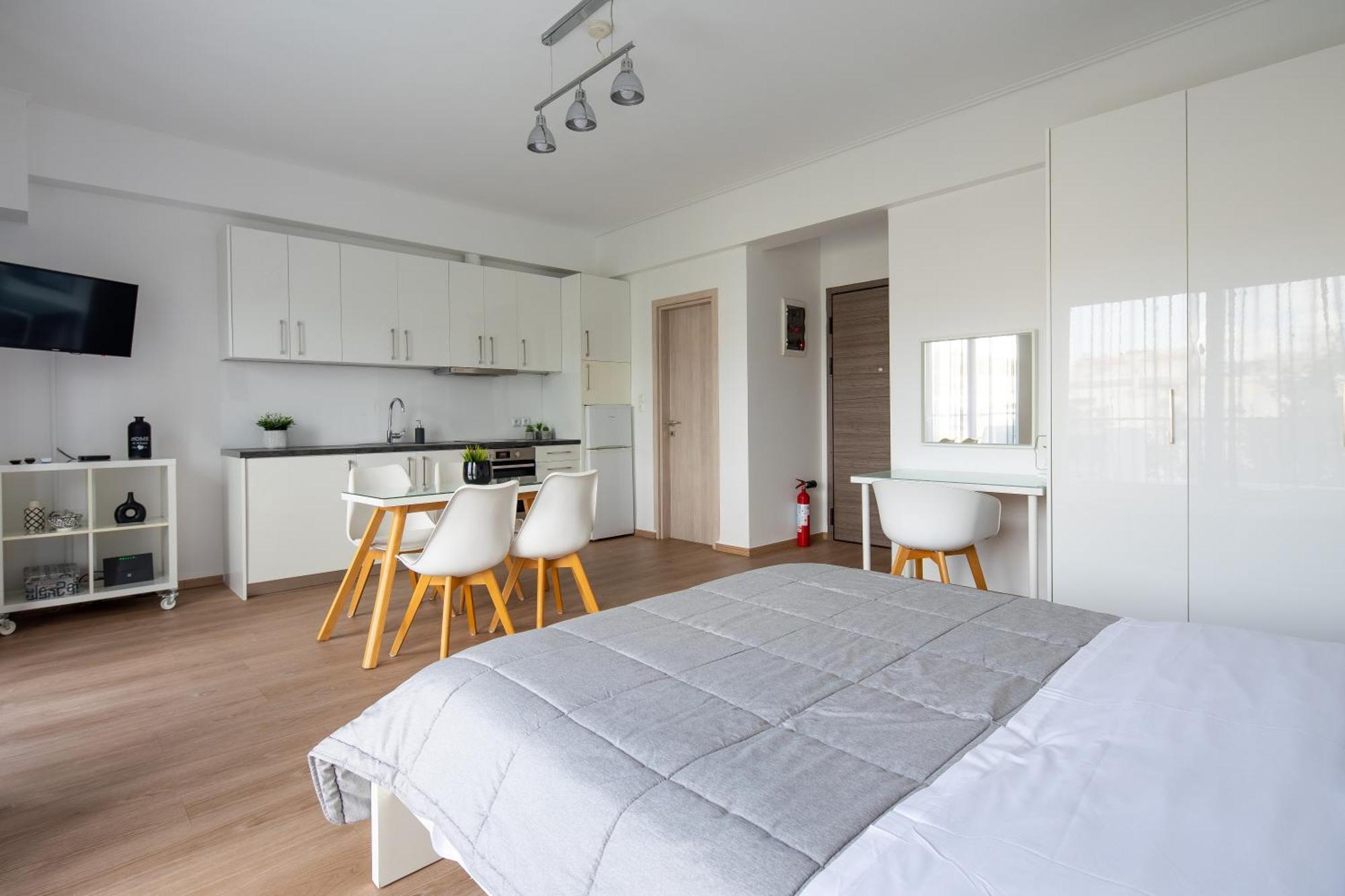 Boutique Studios Near Airport 帕利尼 外观 照片